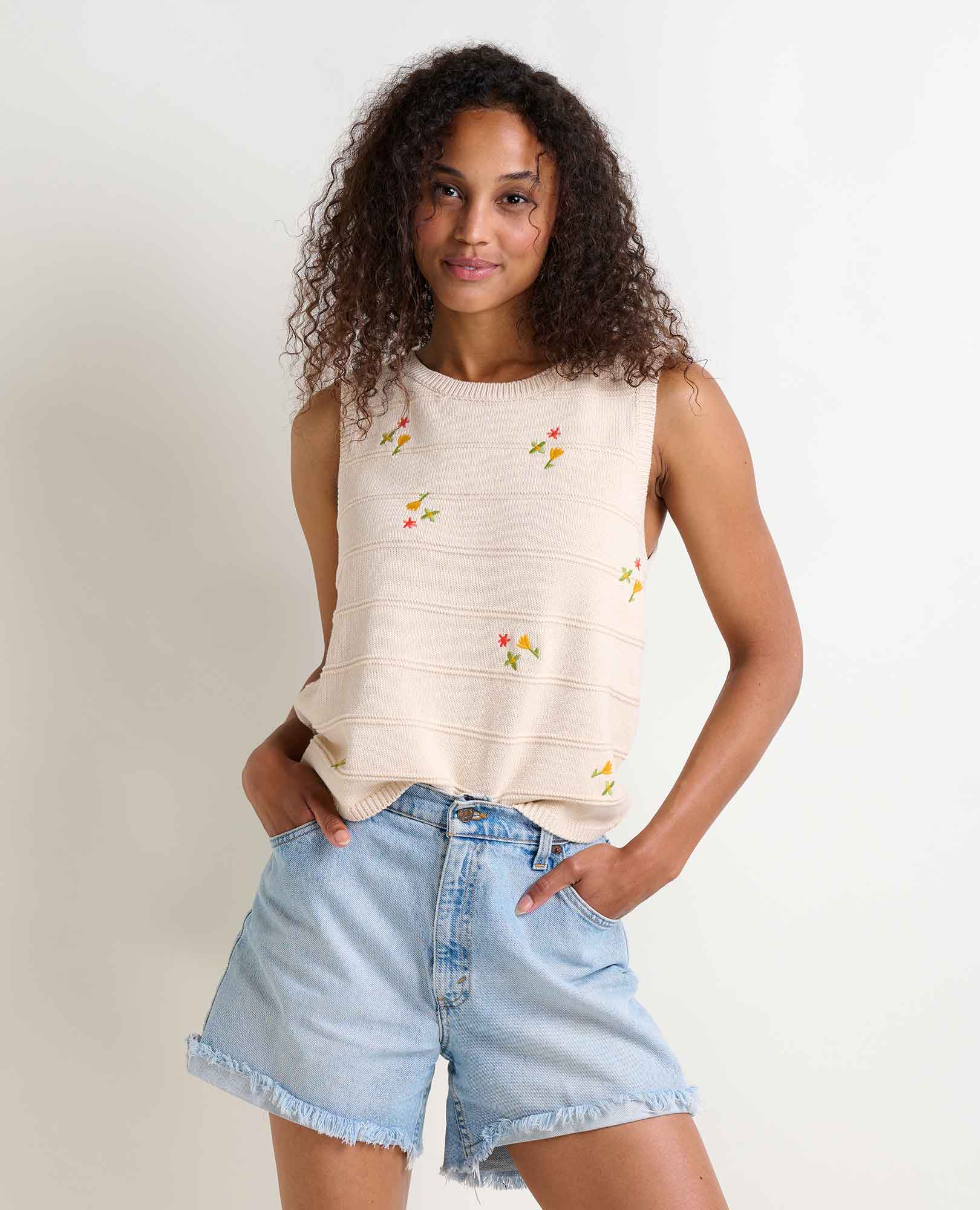 Bianca Crew Tank Embroidered (Natural)