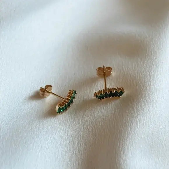 Vendetta Emerald Stud Earrings Single