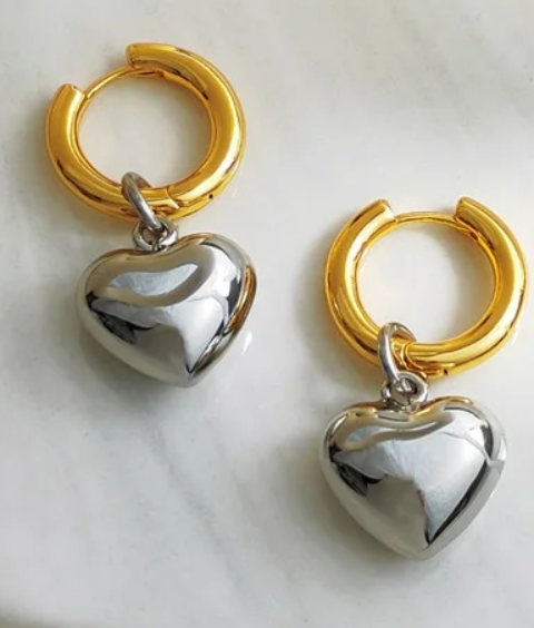 Heart Charm Hoop Earring - Mixed silver/gold