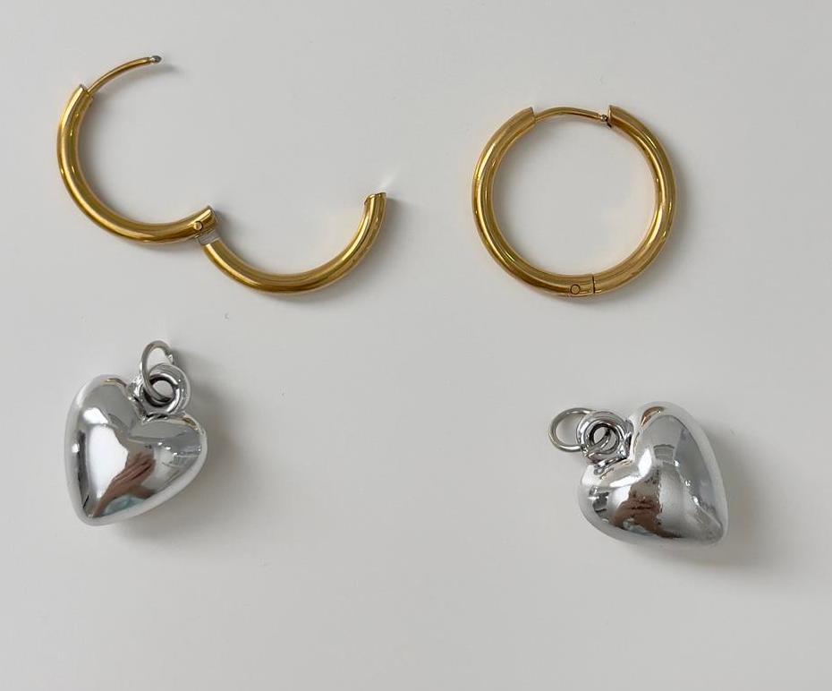 Heart Charm Hoop Earring - Mixed silver/gold