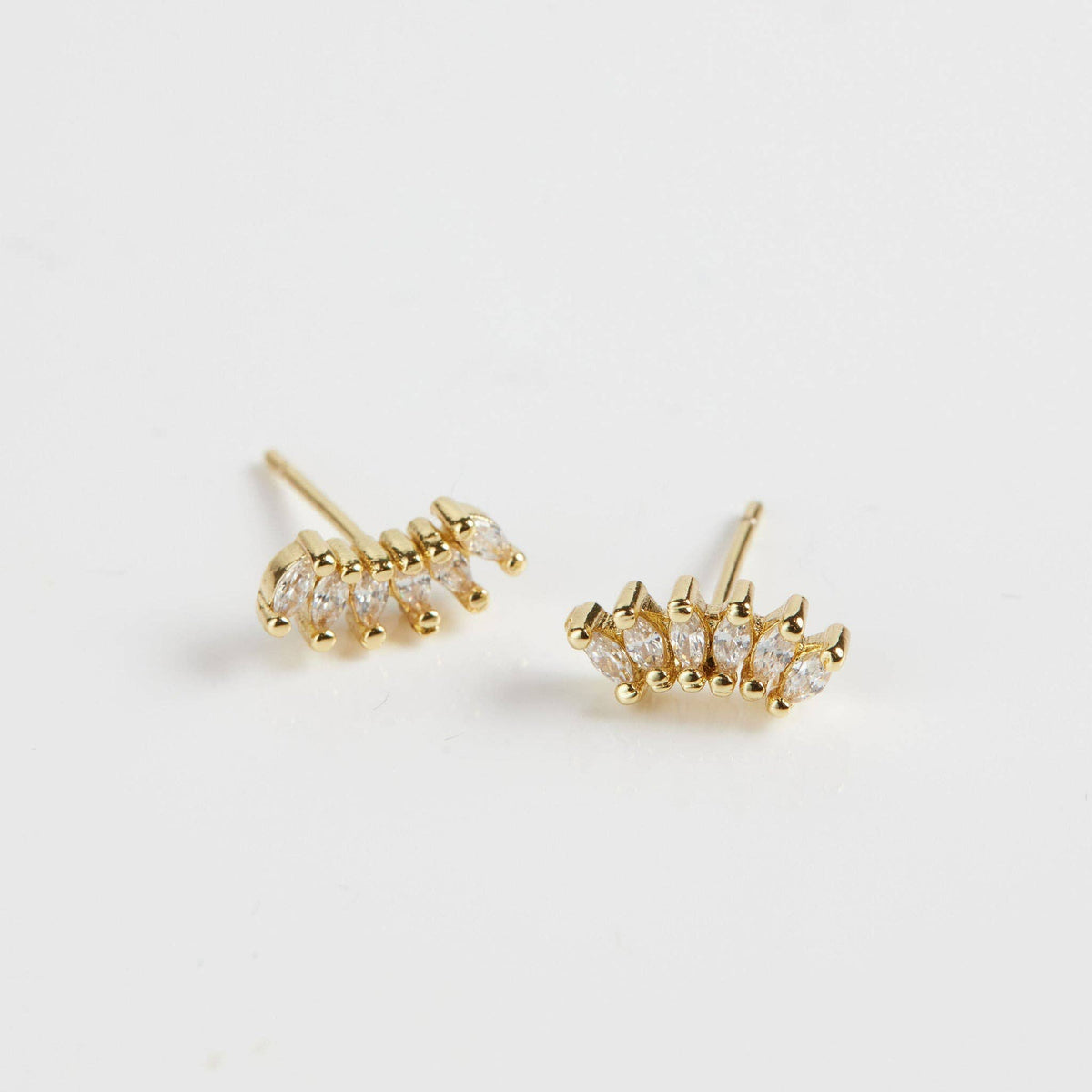 Nani Stud Earrings Single