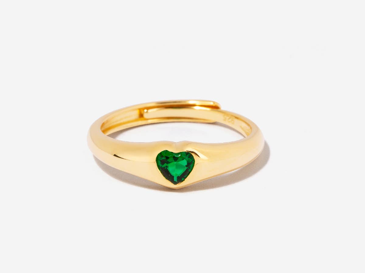 Amia Emerald Dome Gold Ring: Emerald